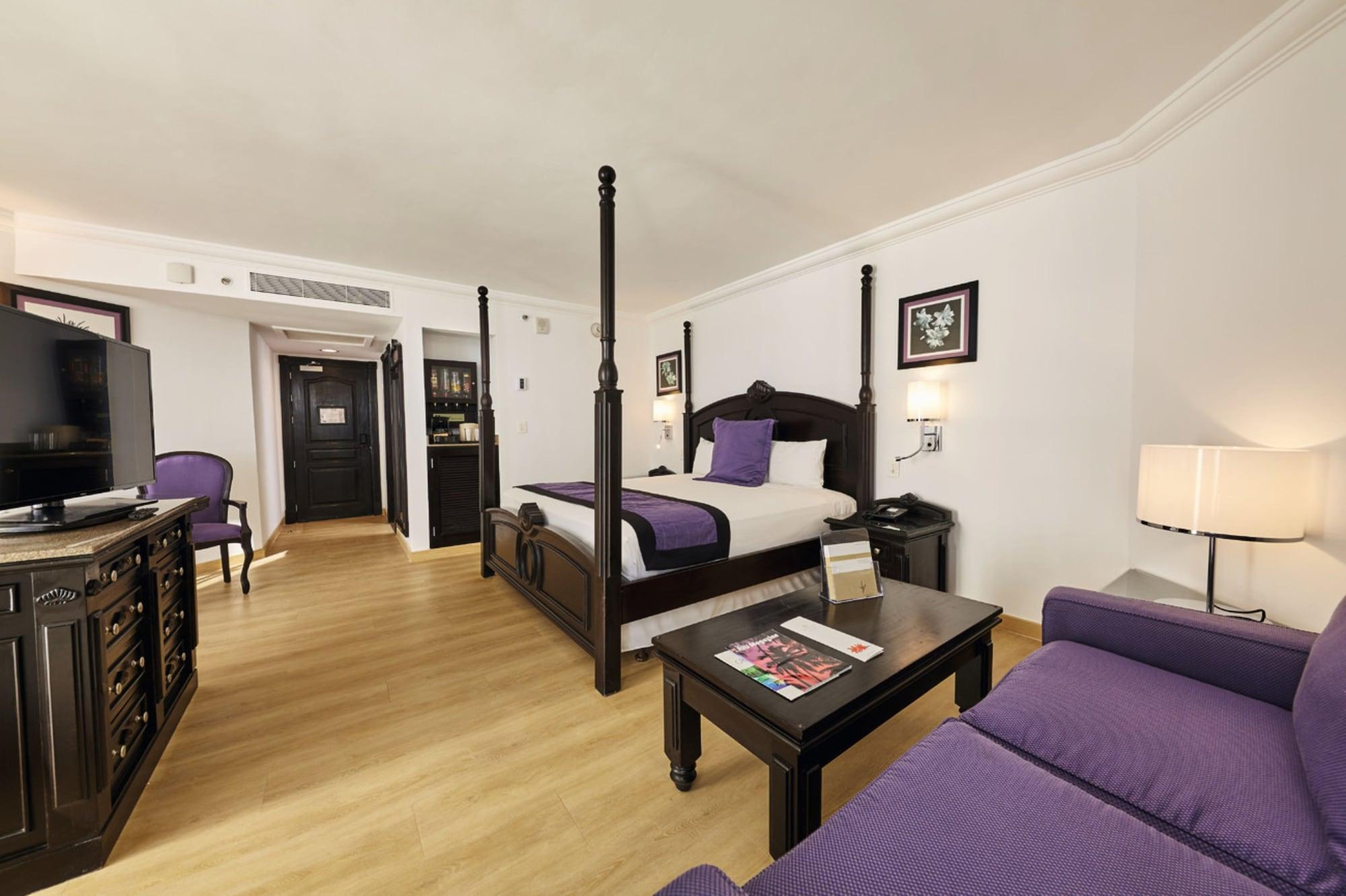 Riu Palace Paradise Island (Adults Only) Creek Village Exterior foto