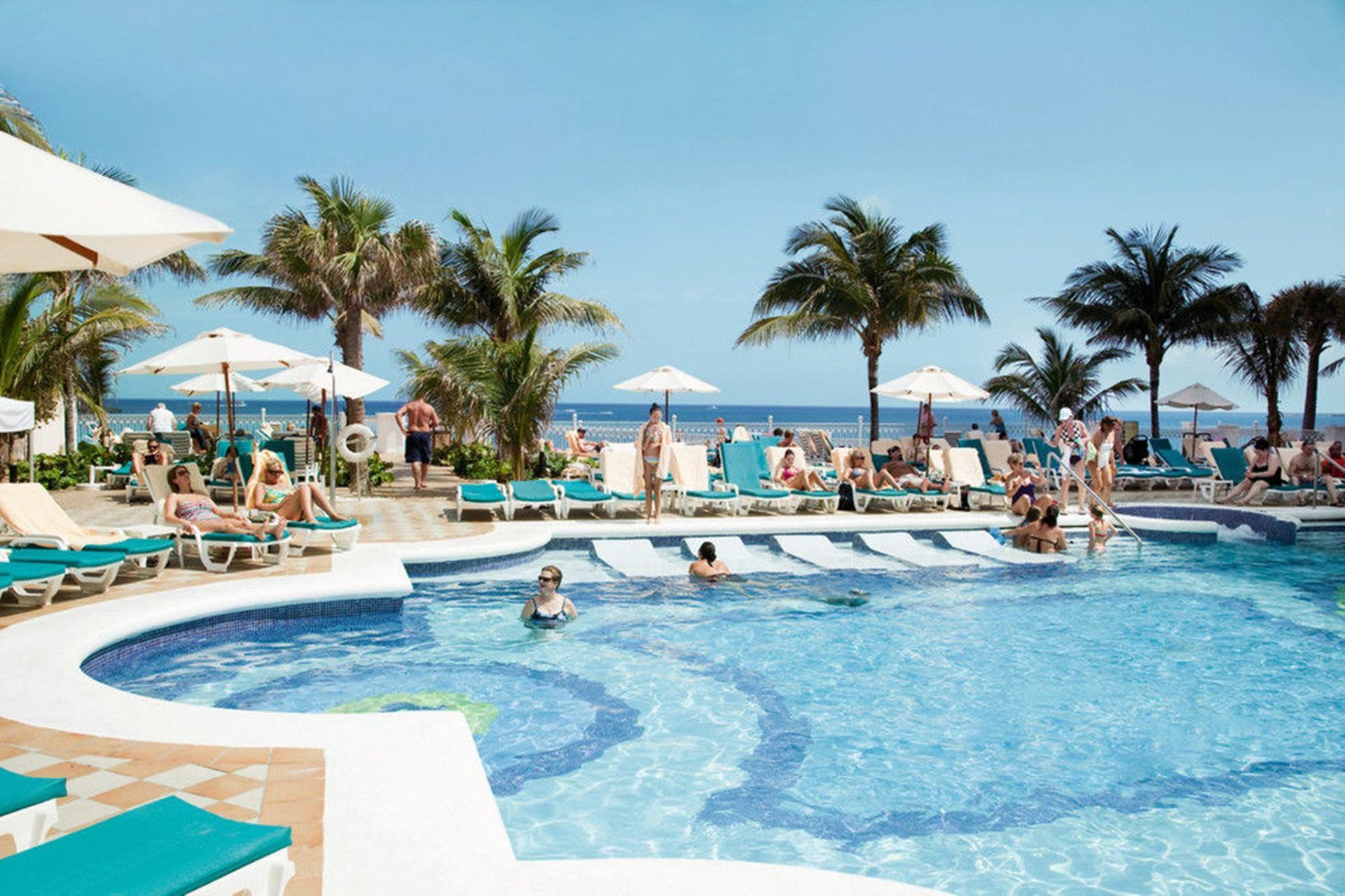 Riu Palace Paradise Island (Adults Only) Creek Village Exterior foto
